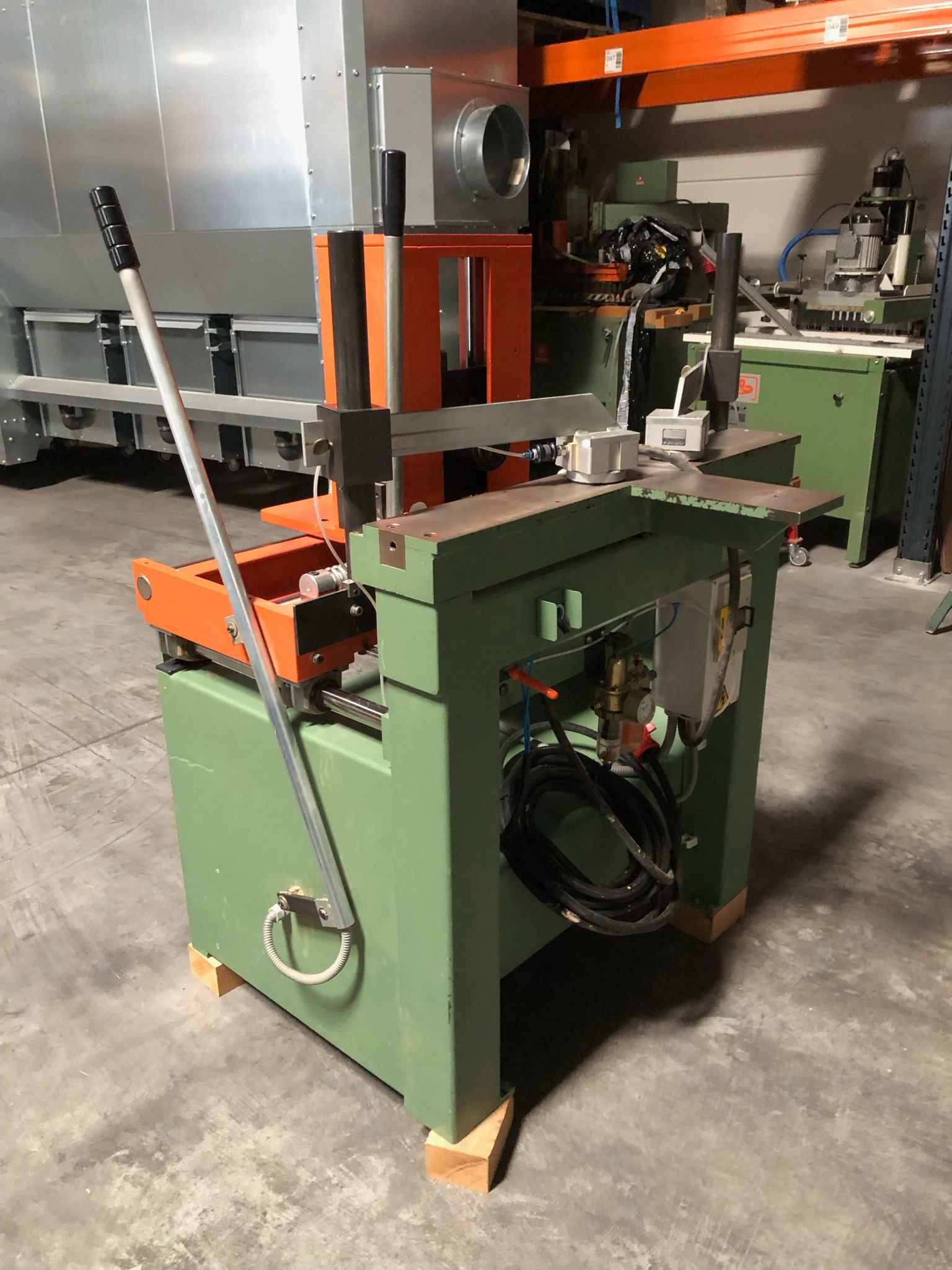 LBM Junior 320