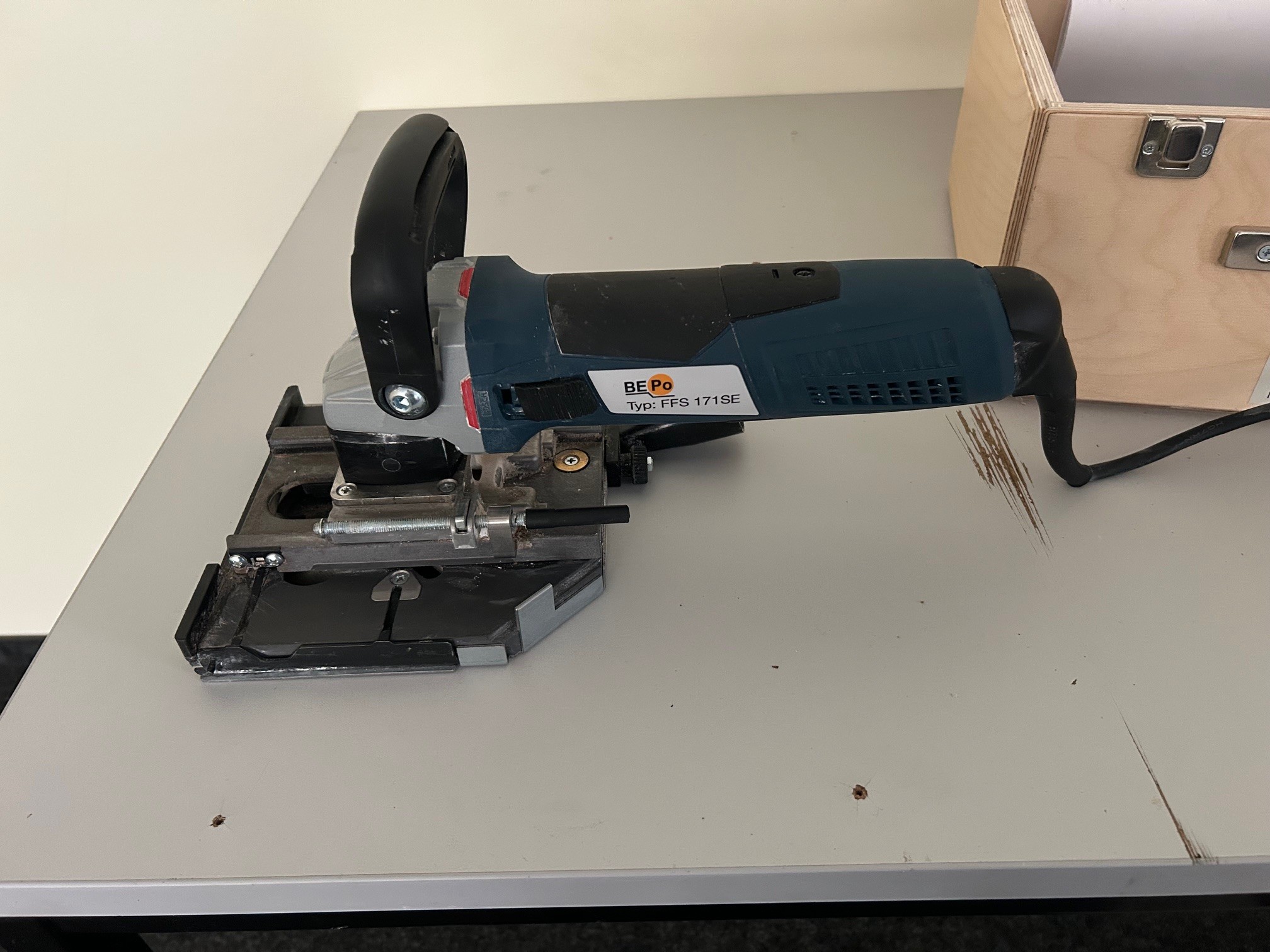 Fensterfugenschneider FFS7 SE