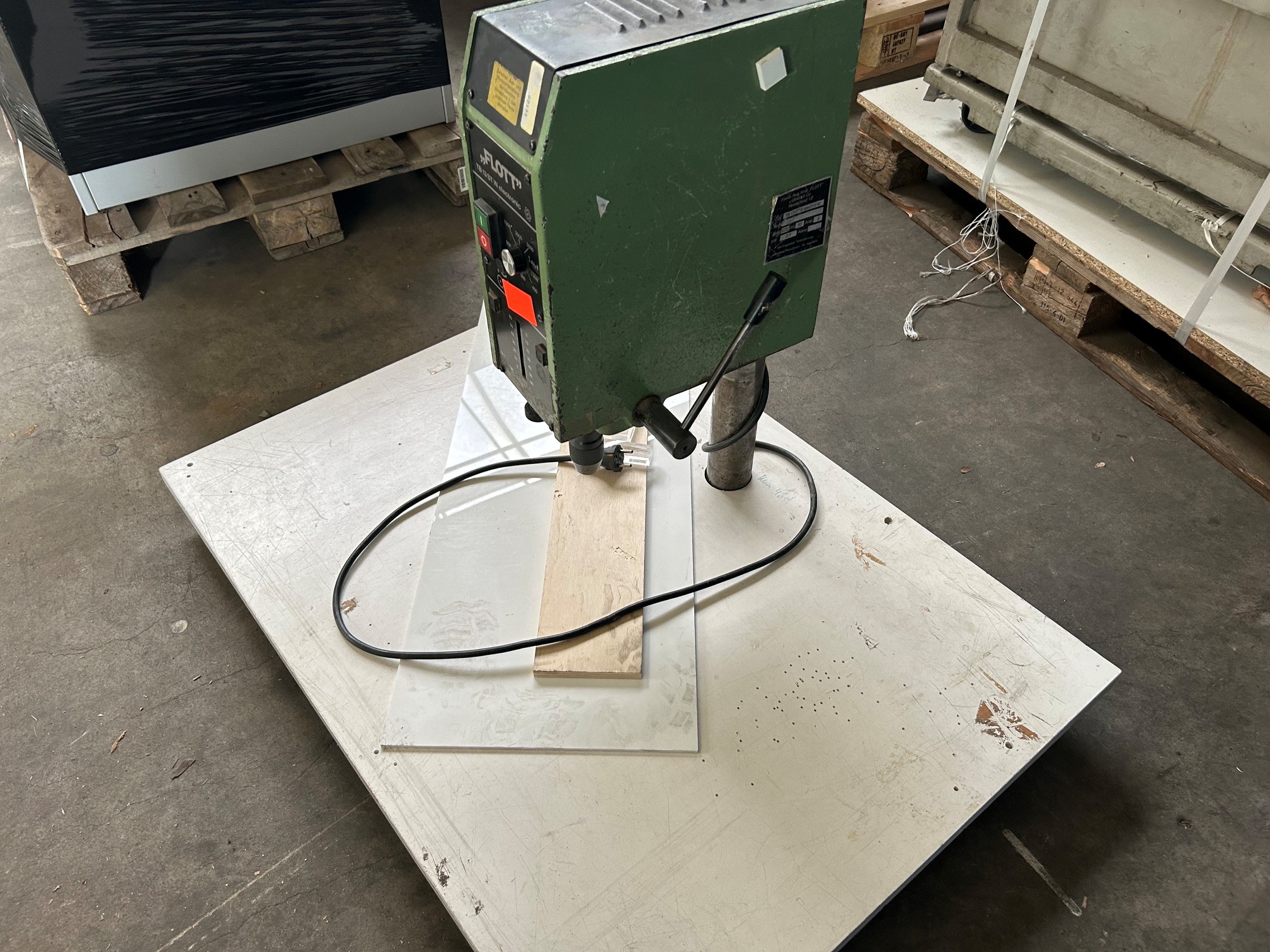 FLOTT TB 13 ST W electronic