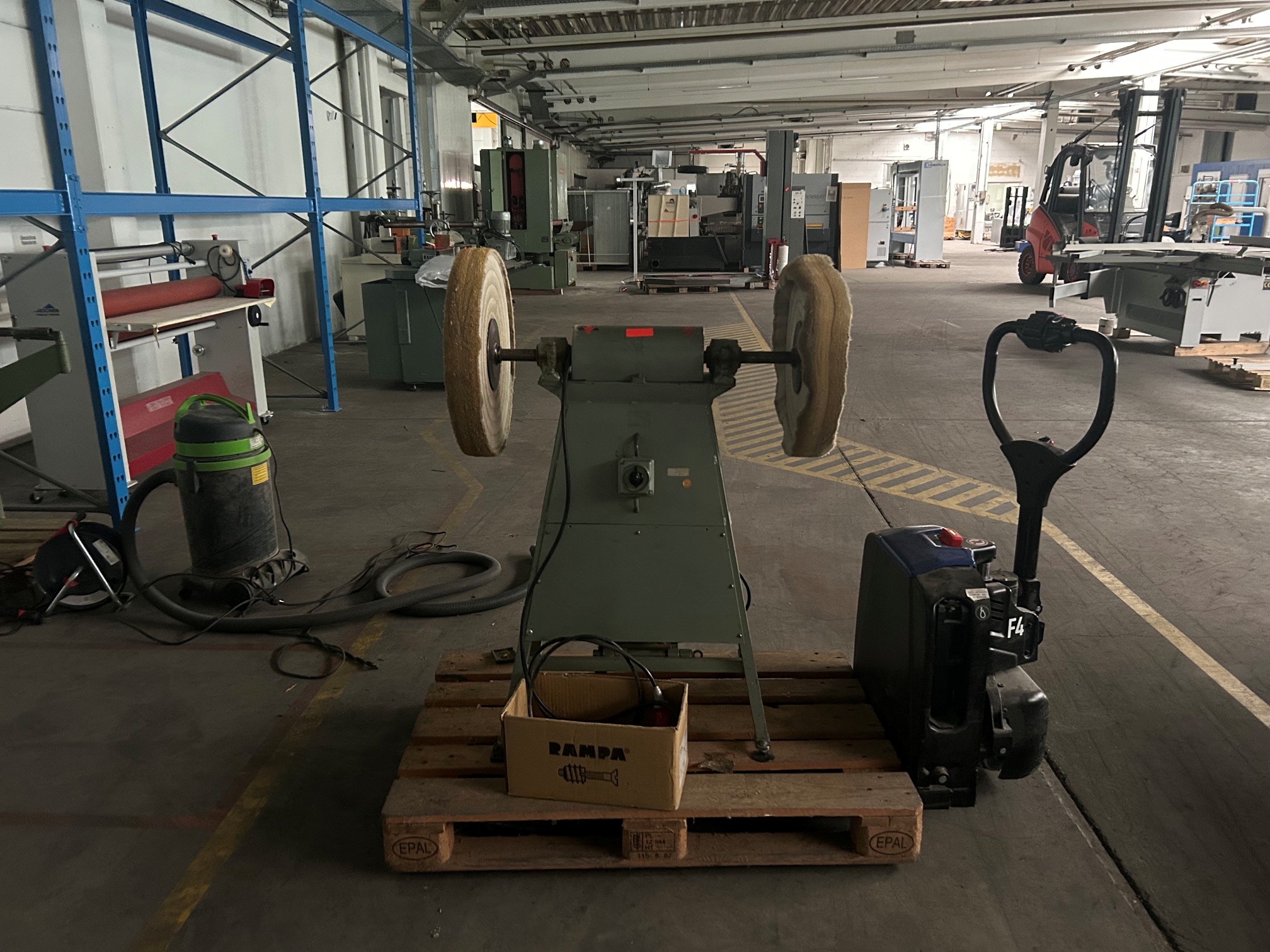 Schwabbel- und Poliermaschine