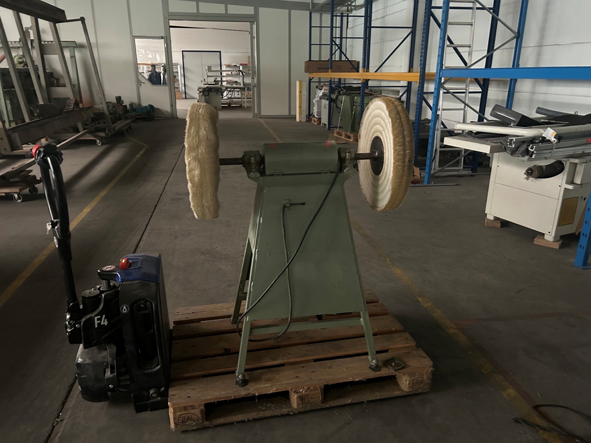 Schwabbel- und Poliermaschine Schwabbel- und Poliermaschine