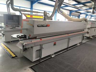 Kantenanleimmaschine