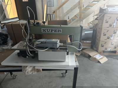 Furnierklebemaschine