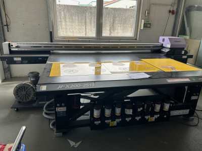 UV-LED-Flachbettdrucker Mimaki JFX 200-2513